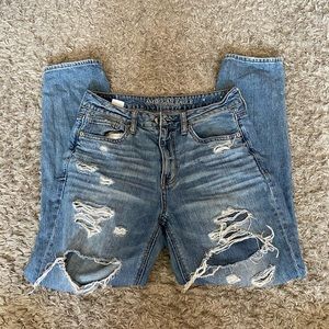 AMERICAN EAGLE distressed mid rise straight leg